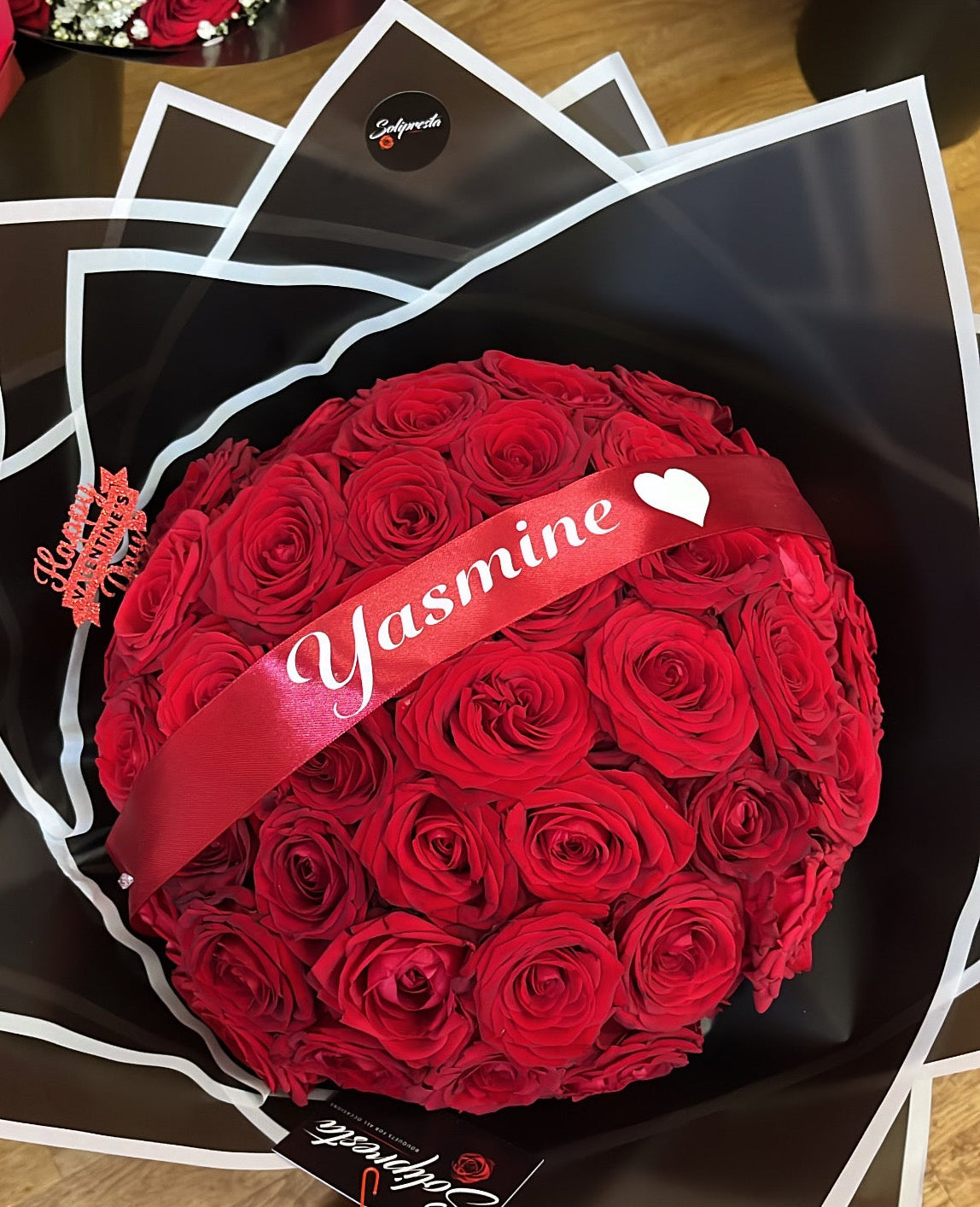 Bouquets de roses personnalisation ruban