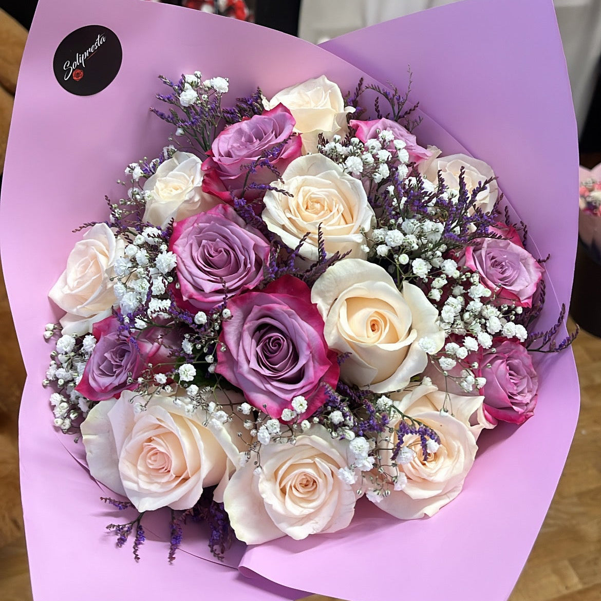 Bouquets de Roses aux Teintes Variées