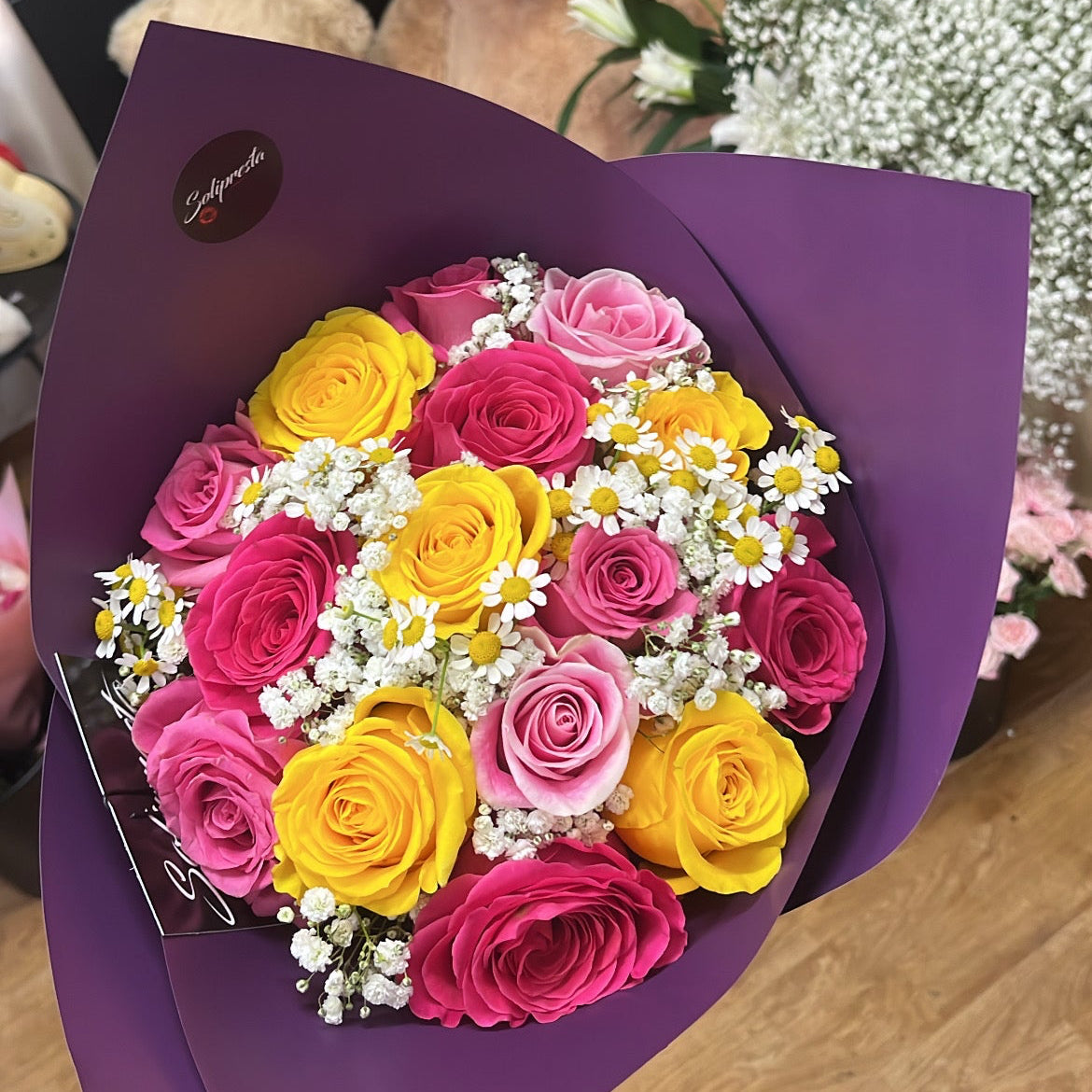 Bouquets de Roses aux Teintes Variées