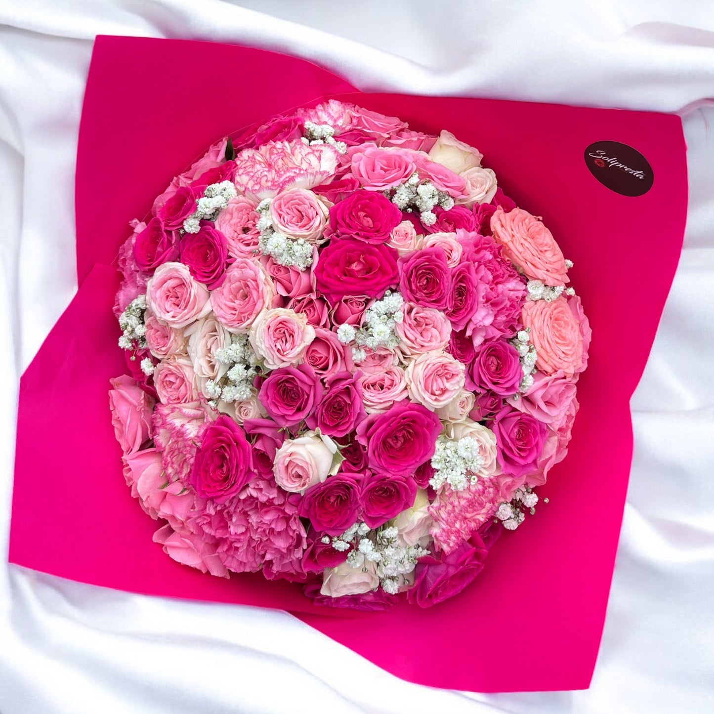 Bouquets de Roses aux Teintes Variées